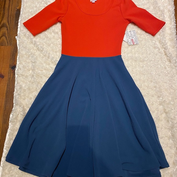 NWT LuLaRoe Nicole, Small - Picture 2 of 5